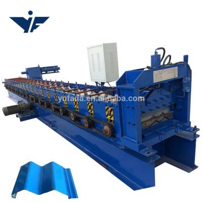 Bottless hidden cladding wall panel roll forming machine